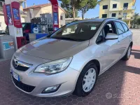 Usata Opel Astra Cosmo 120 CV (88 kW) 2013 Grigio Station wagon