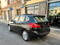 Usata BMW 218 Luxury Line 150 CV (110 kW) 2015 Nero Station wagon