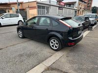 Usata Ford Focus 110 CV (80 kW) 2010 Nero Berlina