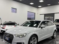 Usado Audi A3 Ambiente 116 CV (85 kW) 2018 Blanco Berlina
