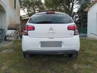 Usata Citroën C3 68 CV (50 kW) 2015 Bianco Berlina