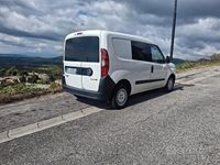 Usata Opel Combo 90 CV (66 kW) 2015 Monovolume