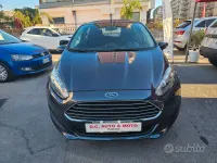 Usata Ford Fiesta Titanium 95 CV (69 kW) 2014 Grigio Utilitaria