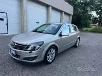 Usata Opel Astra Enjoy 120 CV (88 kW) 2007 Grigio Berlina