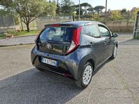 Usata Toyota Aygo X-play 72 CV (52 kW) 2019 Grigio Utilitaria
