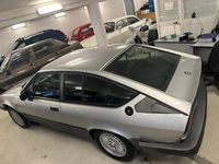 Usata Alfa Romeo Alfetta 130 CV (95 kW) 1984 Argento Berlina