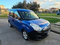 Usata Opel Combo 105 CV (77 kW) 2018 Blu Monovolume
