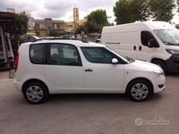 Usata Skoda Roomster 90 CV (66 kW) 2013 Bianco Monovolume