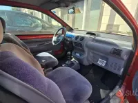 Usata Renault Twingo 58 CV (42 kW) 1998 Rosso Utilitaria