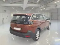 Usata Peugeot 5008 Business-Line 130 CV (95 kW) 2021 SUV