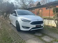 Usata Ford Focus ST-Line 120 CV (88 kW) 2017 Bianco Berlina