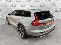Usata Volvo V60 CC Plus 197 CV (144 kW) 2023 Grigio Station wagon