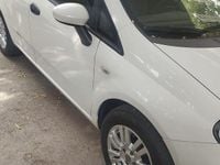 Usata Fiat Punto 75 CV (55 kW) 2015 Utilitaria