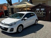 Usata Kia Rio 75 CV (55 kW) 2017 Bianco Berlina