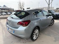 Usata Opel Astra Cosmo 125 CV (91 kW) 2012 Grigio Berlina