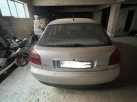 Usata Audi A3 102 CV (75 kW) 2000 Grigio Utilitaria