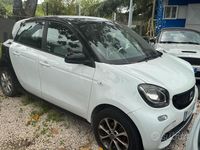 Usata Smart ForFour 70 CV (51 kW) 2016 Bianco Utilitaria