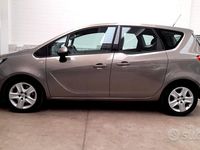 Usata Opel Meriva Cosmo 110 CV (80 kW) 2016 Grigio Monovolume