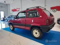 Usata Fiat Panda 4x4 Trekking 50 CV (36 kW) 1993 Rosso Utilitaria