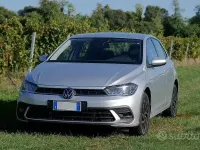 Usata VW Polo Life 80 CV (58 kW) 2024 Grigio Utilitaria