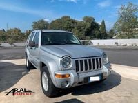Usata Jeep Cherokee Sport 150 CV (110 kW) 2003 Grigio SUV