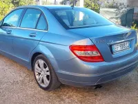 Usado Mercedes C200 Avantgarde 136 CV (100 kW) 2010 Azul Berlina