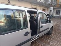 Usata Fiat Doblò 84 CV (61 kW) 2009 Grigio Monovolume