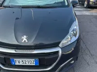 Usata Peugeot 208 Allure 83 CV (61 kW) 2019 Grigio Utilitaria