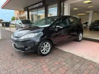Usata Ford Fiesta 82 CV (60 kW) 2011 Nero Berlina