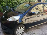 Usata Peugeot 107 54 CV (39 kW) 2007 Nero Utilitaria