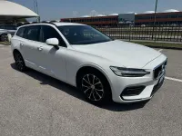 Usata Volvo V60 Momentum 197 CV (144 kW) 2022 Bianco Station wagon