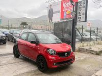 Usata Smart ForFour Passion 70 CV (51 kW) 2015 Rosso Utilitaria