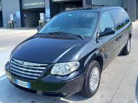 Usata Chrysler Grand Voyager 150 CV (110 kW) 2006 Nero Monovolume