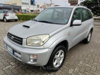 Usata Toyota RAV4 Sol 116 CV (85 kW) 2003 Argento SUV