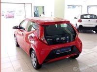 usata Toyota Aygo 1.0 VVT-i X-PLAY 5p NEOPATENTATI (LUCI LED)