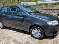 Usata Fiat Punto Active 60 CV (44 kW) 2005 Grigio Utilitaria