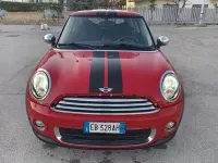 Usata Mini ONE 75 CV (55 kW) 2012 Rosso Utilitaria
