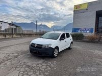 Usata Dacia Sandero Ambiance 90 CV (66 kW) 2017 Bianco Berlina