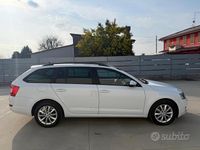 Usata Skoda Octavia Executive 110 CV (80 kW) 2016 Bianco Utilitaria