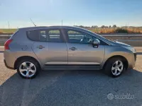 Usata Peugeot 3008 Premium 112 CV (82 kW) 2011 Grigio Station wagon