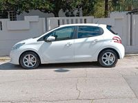 Usata Peugeot 208 Active 68 CV (50 kW) 2013 Bianco Utilitaria