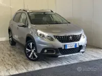 Usata Peugeot 2008 Allure 102 CV (75 kW) 2019 Grigio SUV