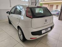 Usata Fiat Punto Evo 77 CV (56 kW) 2011 Bianco Utilitaria
