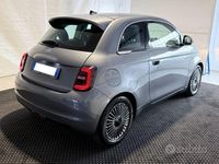 Usata Fiat 500e 86 kW (118 CV) 2020 Mineral grey metallizzato Berlina
