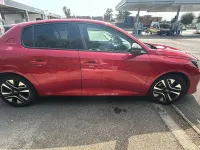 Usata Peugeot 208 101 CV (74 kW) 2024 Rosso Utilitaria
