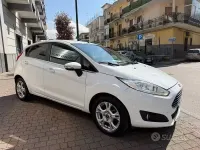 Usata Ford Fiesta Titanium 97 CV (71 kW) 2018 Nero Utilitaria