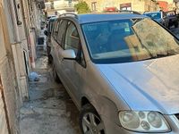 Usata VW Touran 150 CV (110 kW) 2005 Grigio Monovolume
