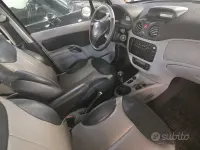 Usata Citroën C3 75 CV (55 kW) 2005 Grigio Berlina