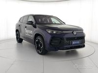 Usata VW Tayron R-line Plus 204 CV (150 kW) 2025 Ultraviolet metallizzato SUV