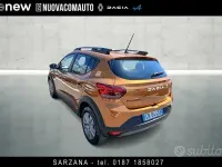 Usata Dacia Sandero Comfort 91 CV (66 kW) 2023 Giallo Berlina